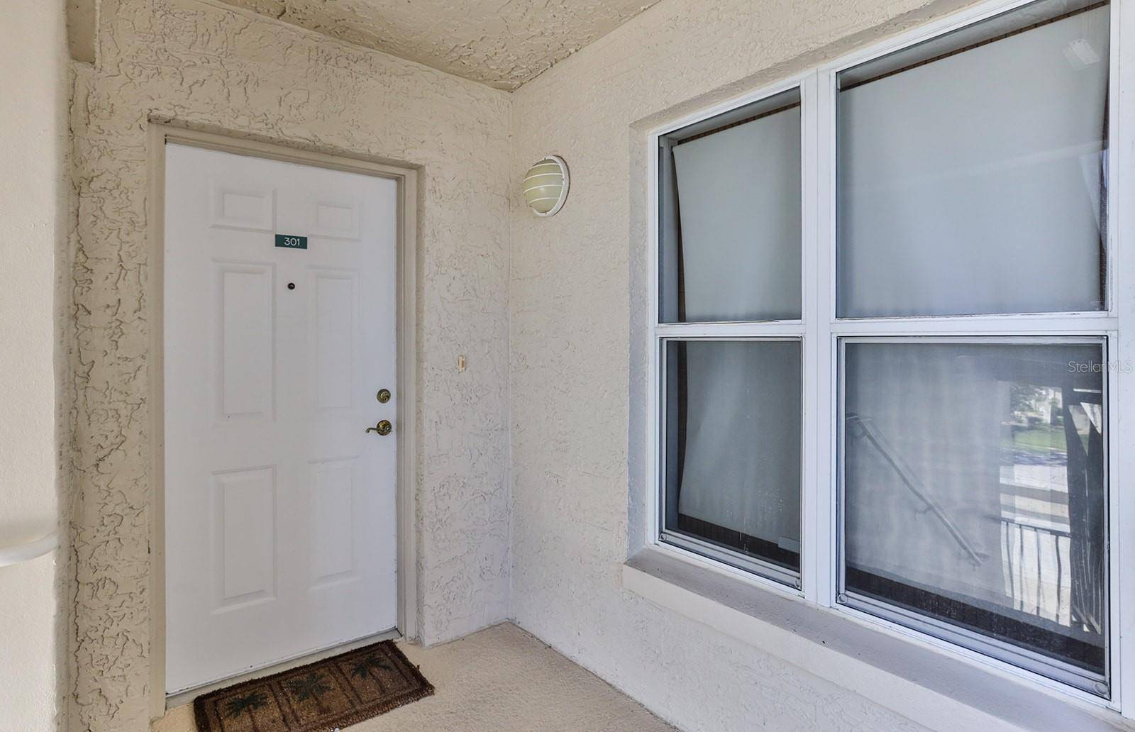 New Smyrna Beach, FL 32169,420 Bouchelle DR #301