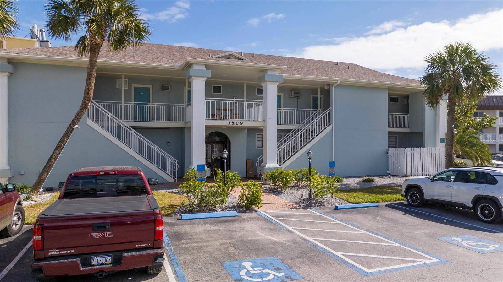 New Smyrna Beach, FL 32169,3509 S Atlantic AVE #209