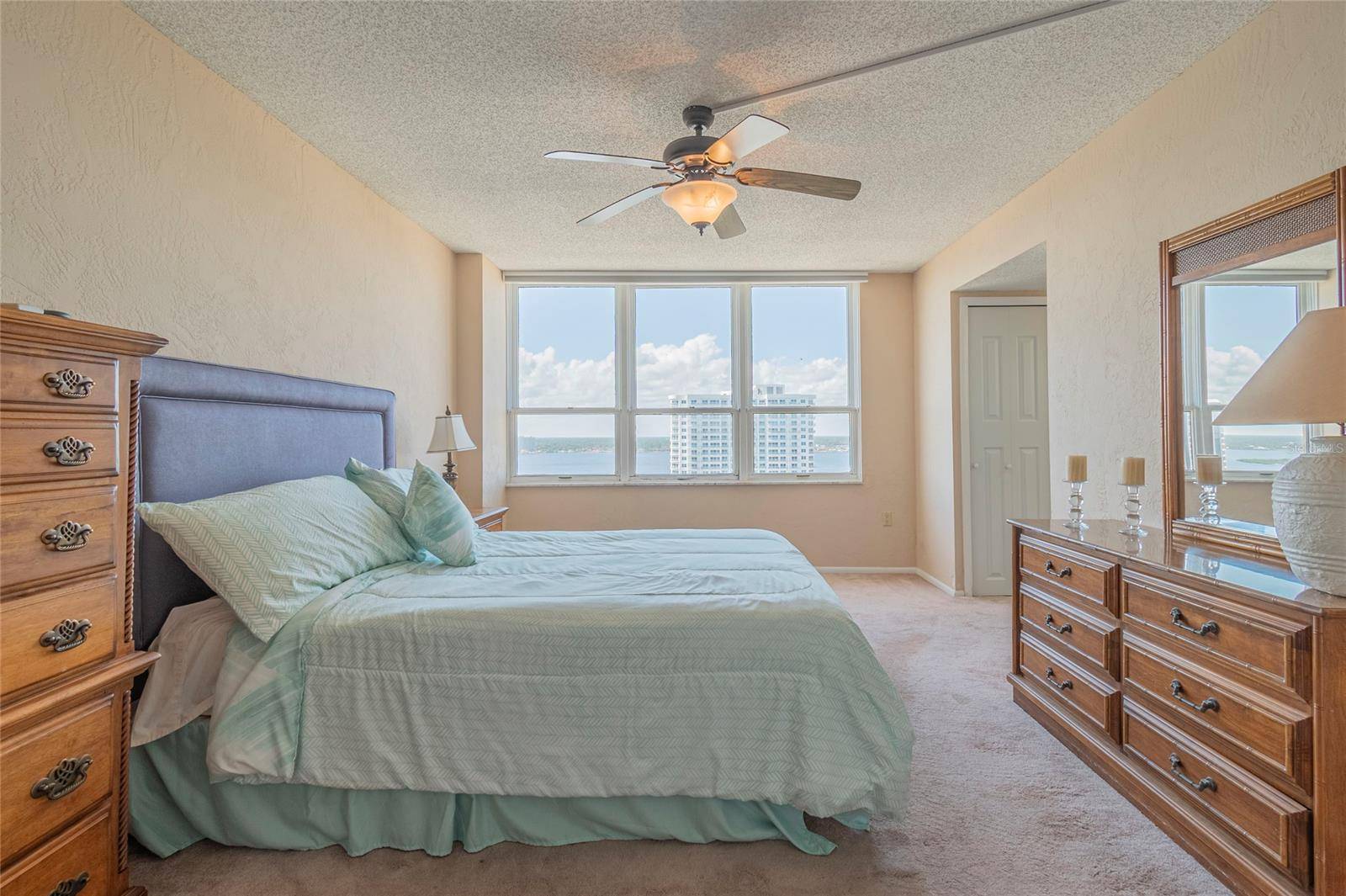 Daytona Beach Shores, FL 32118,2987 S ATLANTIC AVE #1706