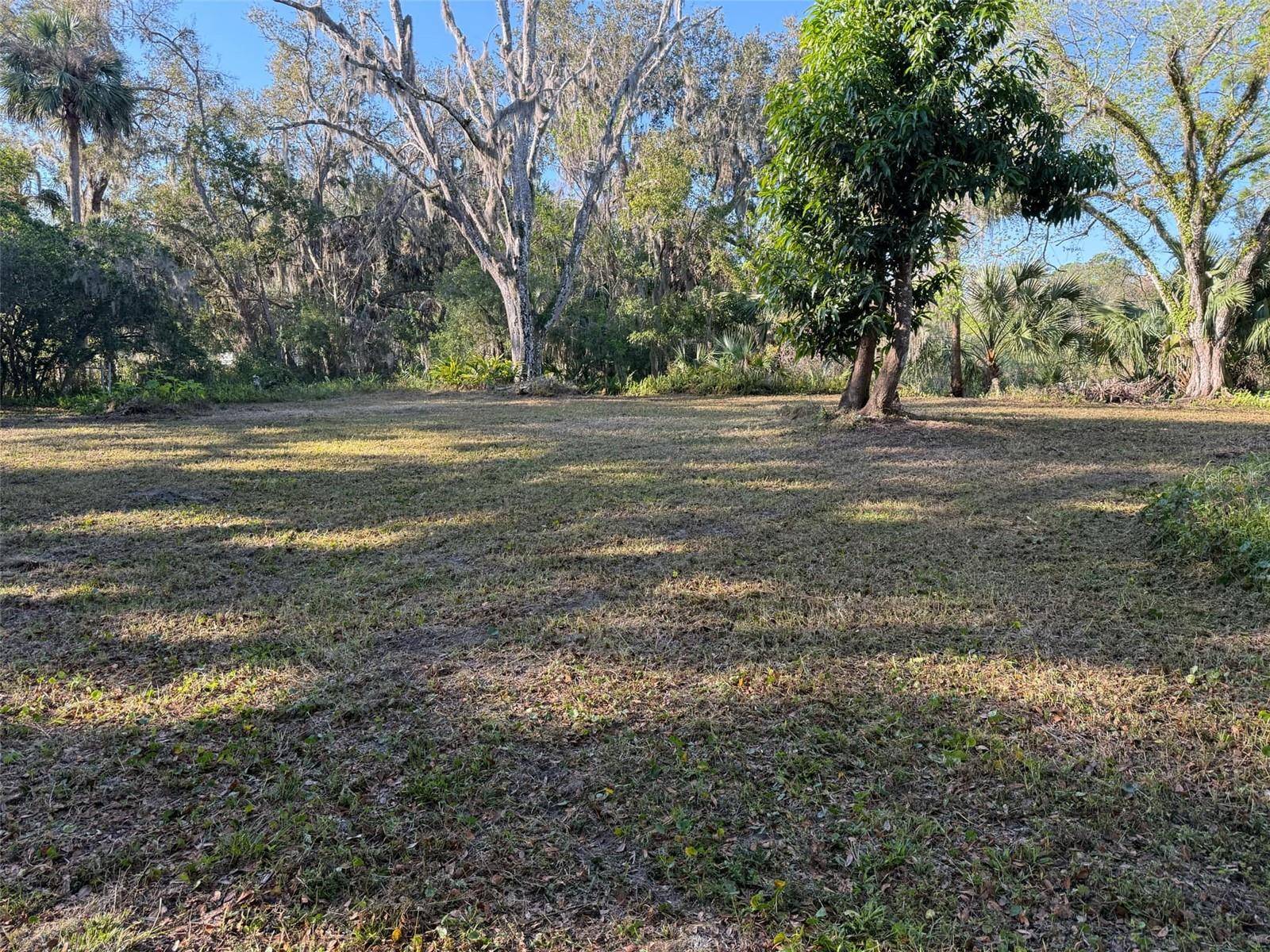 New Smyrna Beach, FL 32168,124 LINDA RD