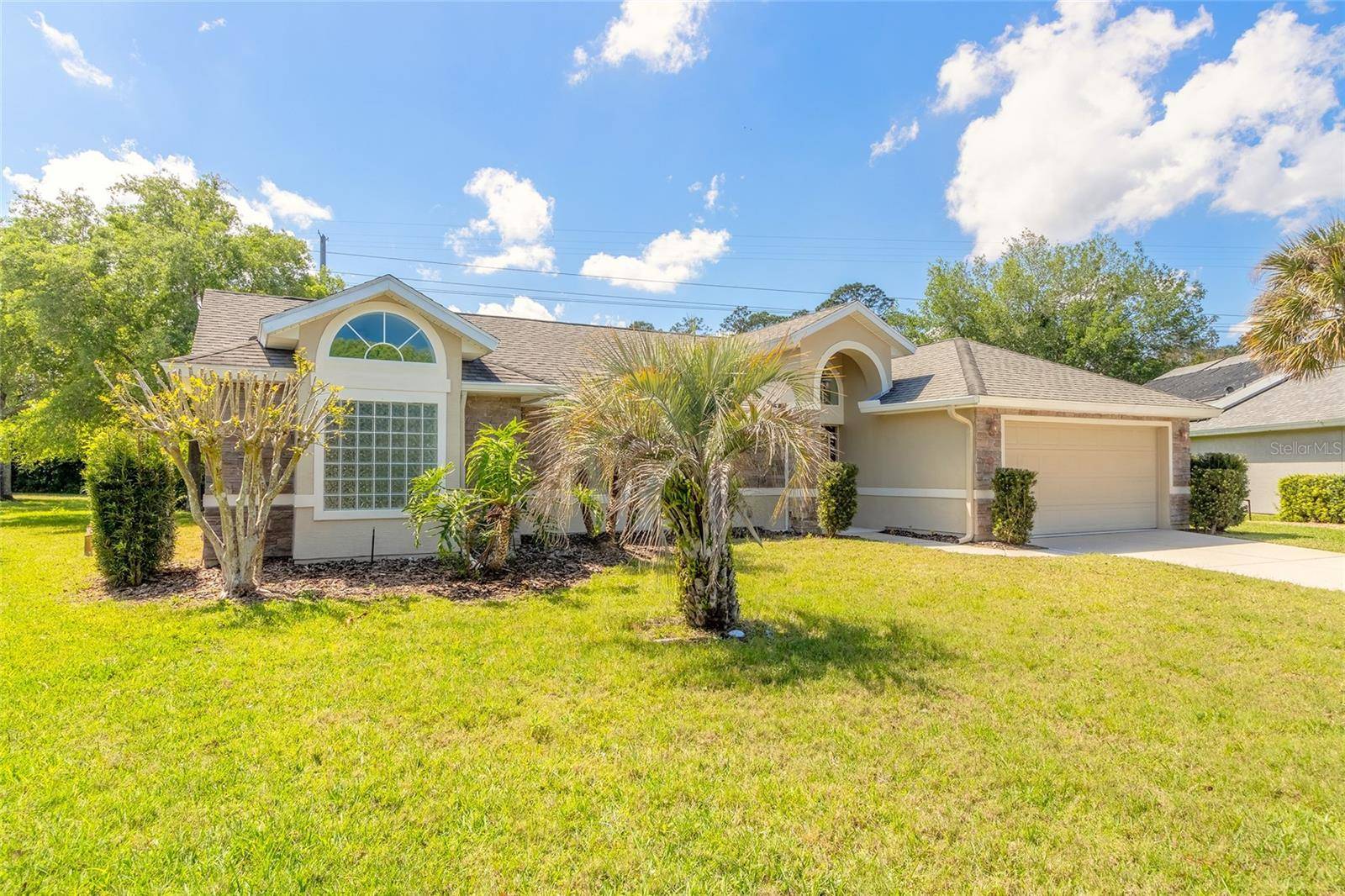 Ormond Beach, FL 32174,99 BAY LAKE DR