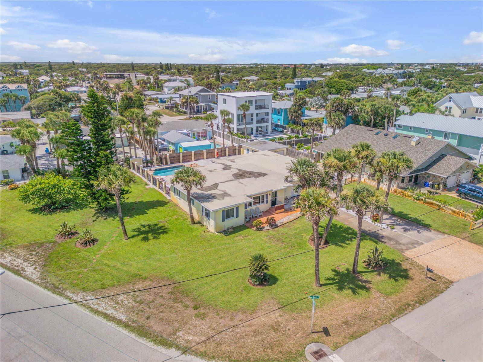 New Smyrna Beach, FL 32169,327 DUE EAST ST