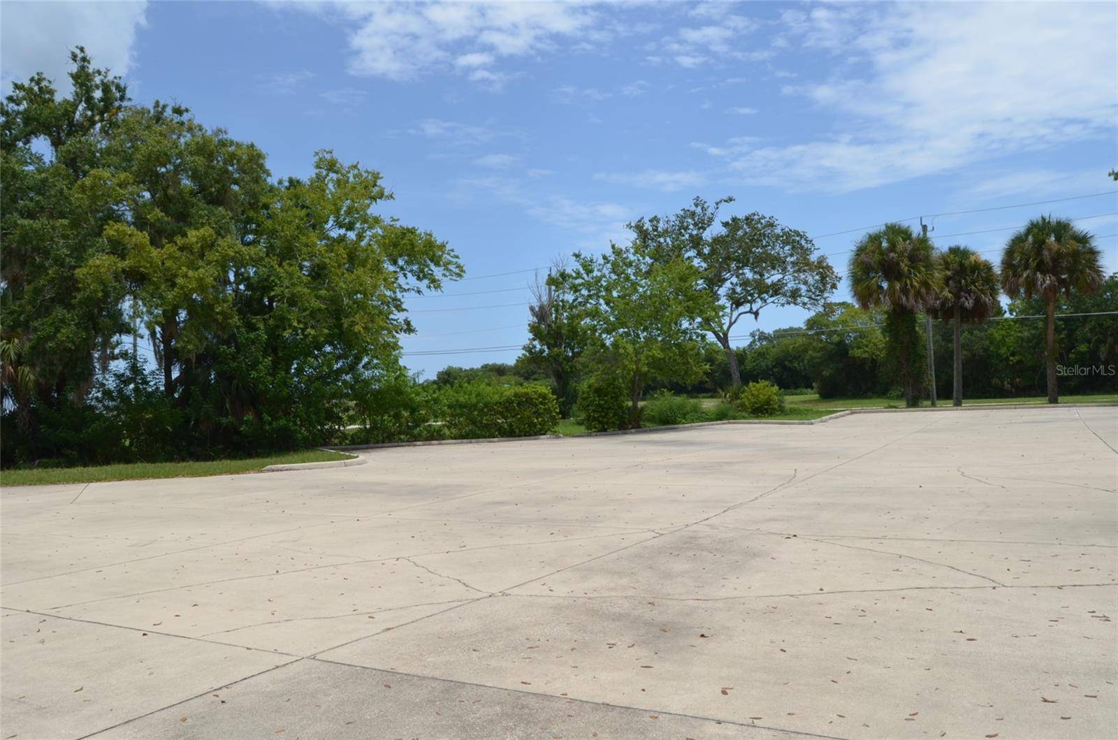 Edgewater, FL 32132,500 PULLMAN RD #A