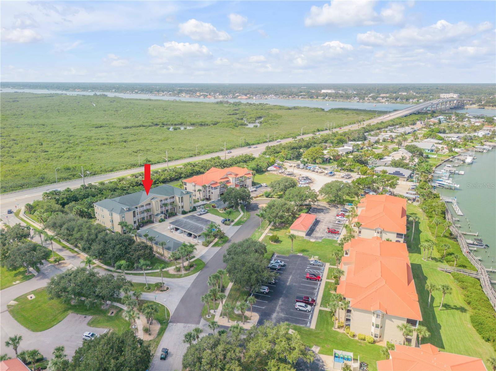 New Smyrna Beach, FL 32169,468 BOUCHELLE DR #329