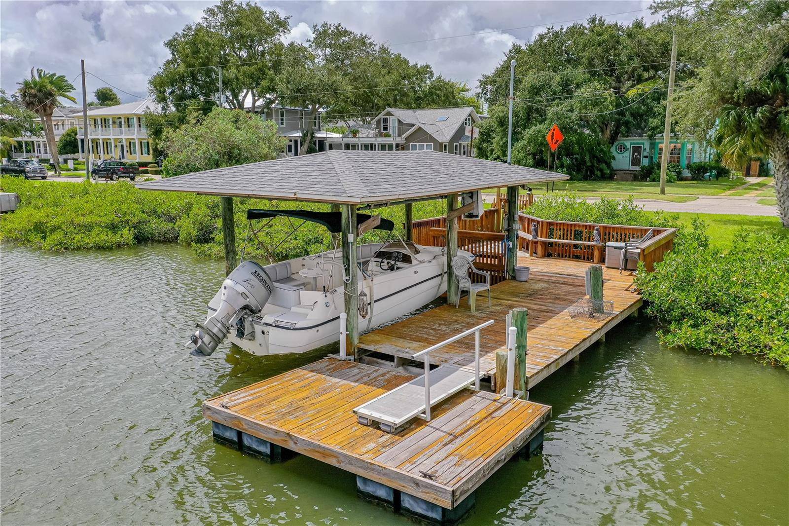 New Smyrna Beach, FL 32168,1206 S RIVERSIDE DR