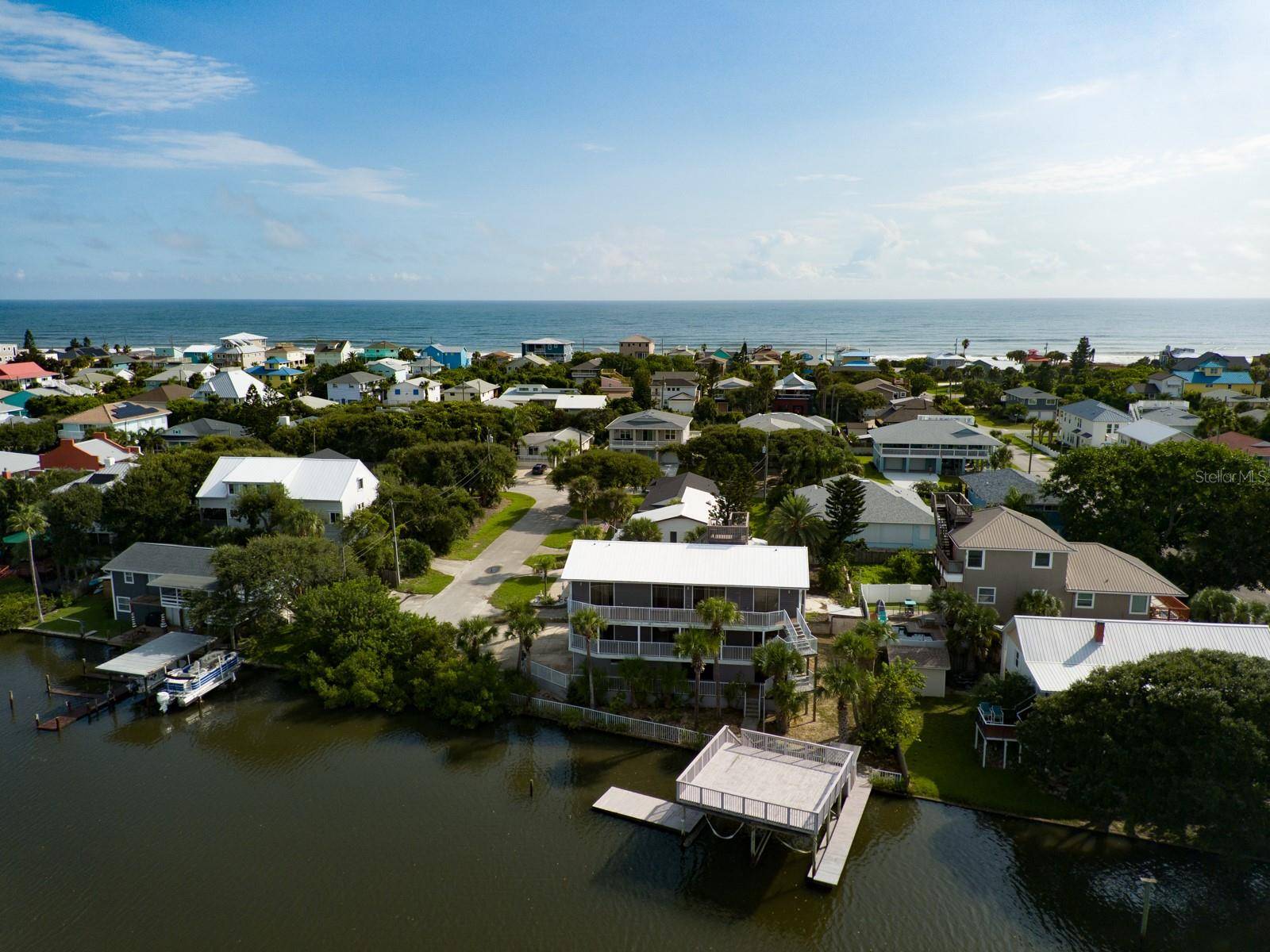 New Smyrna Beach, FL 32169,824 EEL AVE