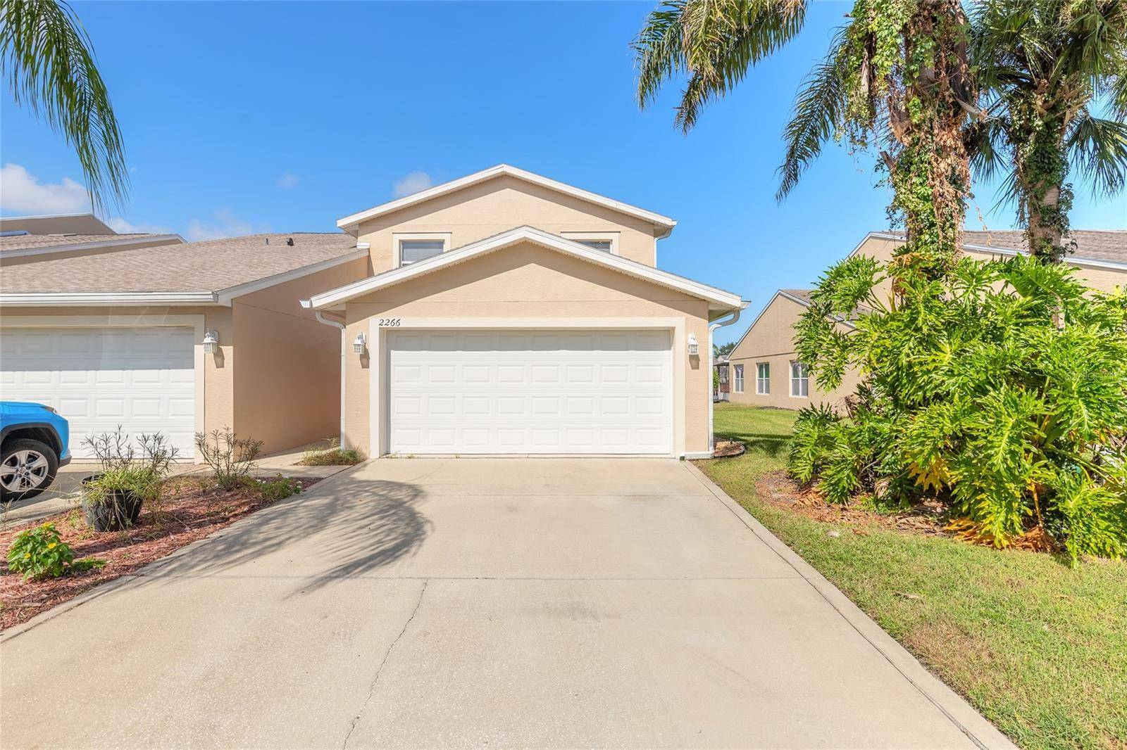 New Smyrna Beach, FL 32168,2266 HAWKS COVE CIR