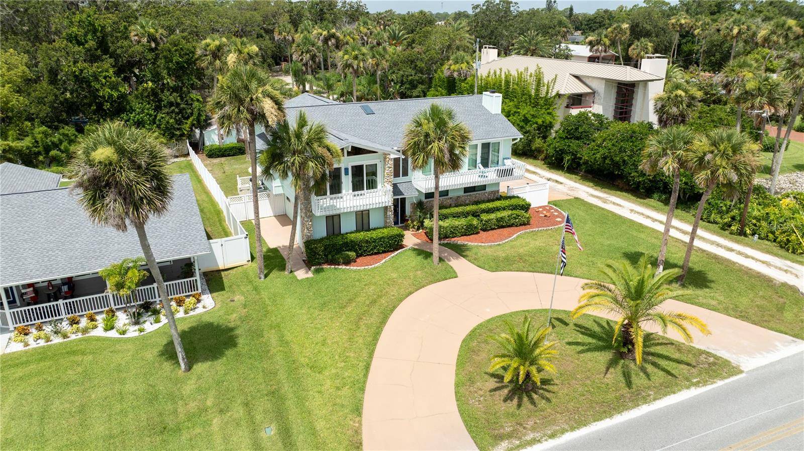 Edgewater, FL 32132,1012 S RIVERSIDE DR