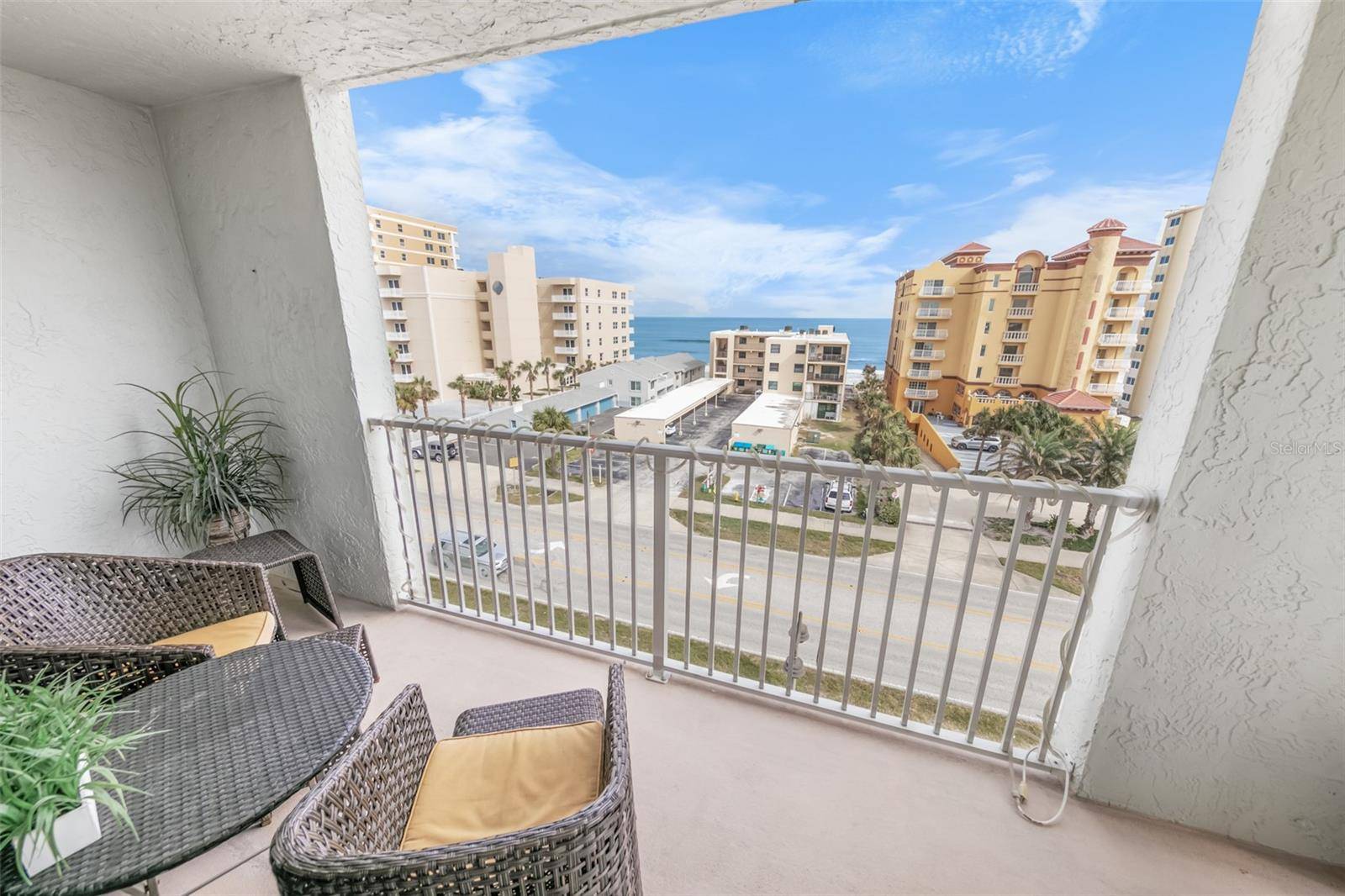 Daytona Beach Shores, FL 32118,3800 S ATLANTIC AVE #608