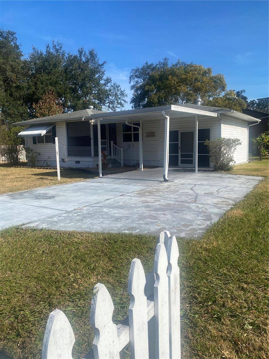 Edgewater, FL 32141,2017 ROYAL PALM DR
