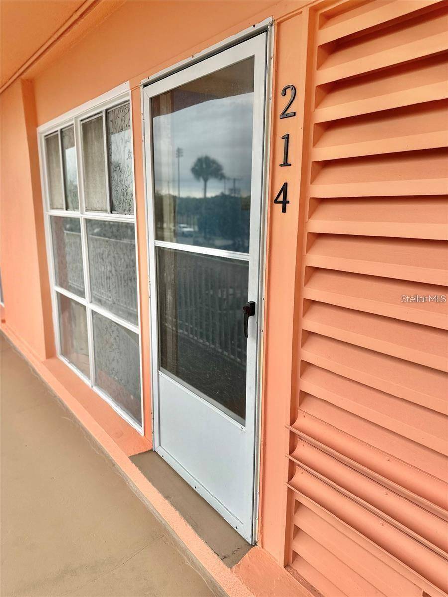 Daytona Beach, FL 32114,721 S BEACH ST #214A