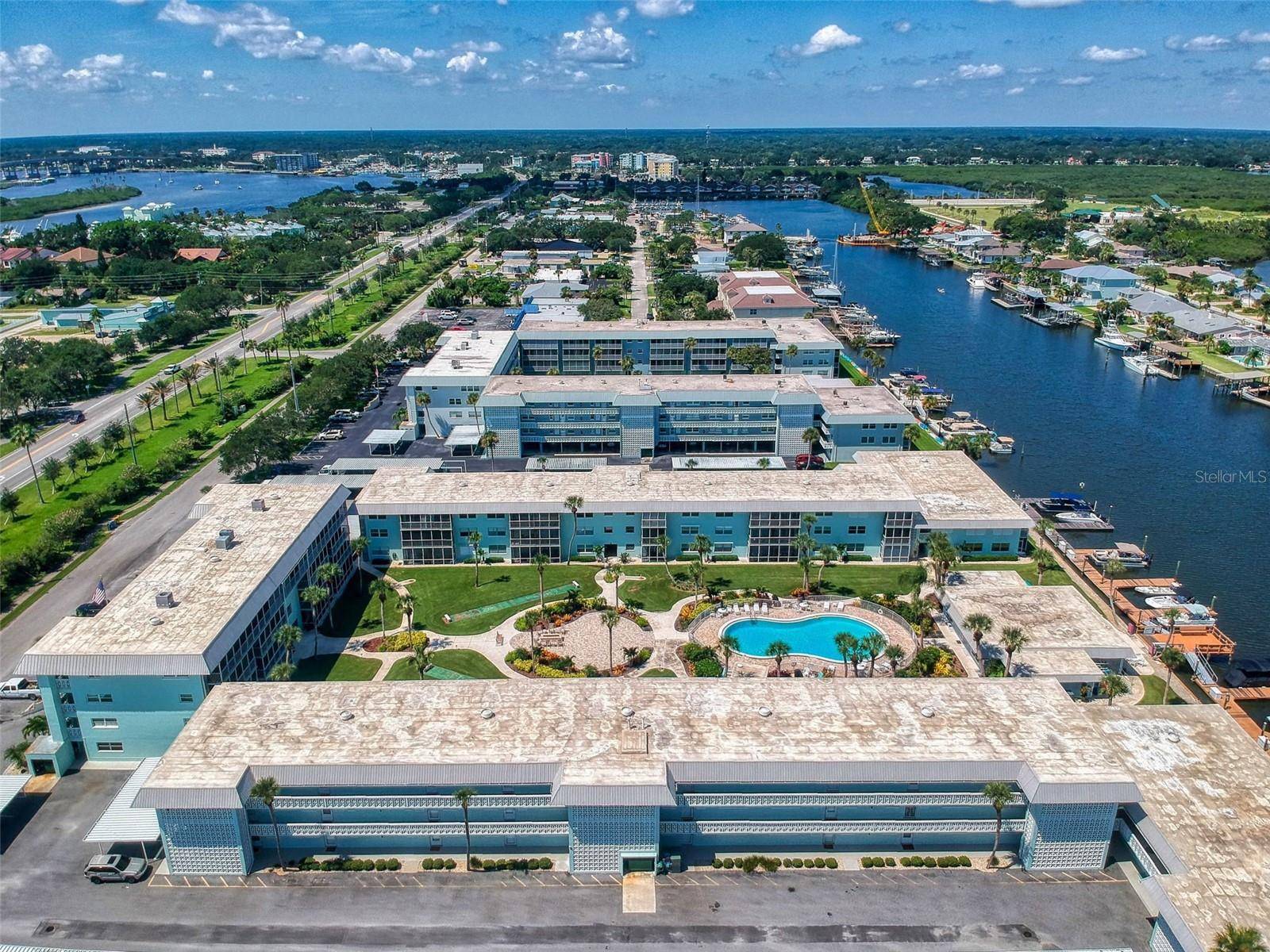 New Smyrna Beach, FL 32169,325 CAUSEWAY #E 203