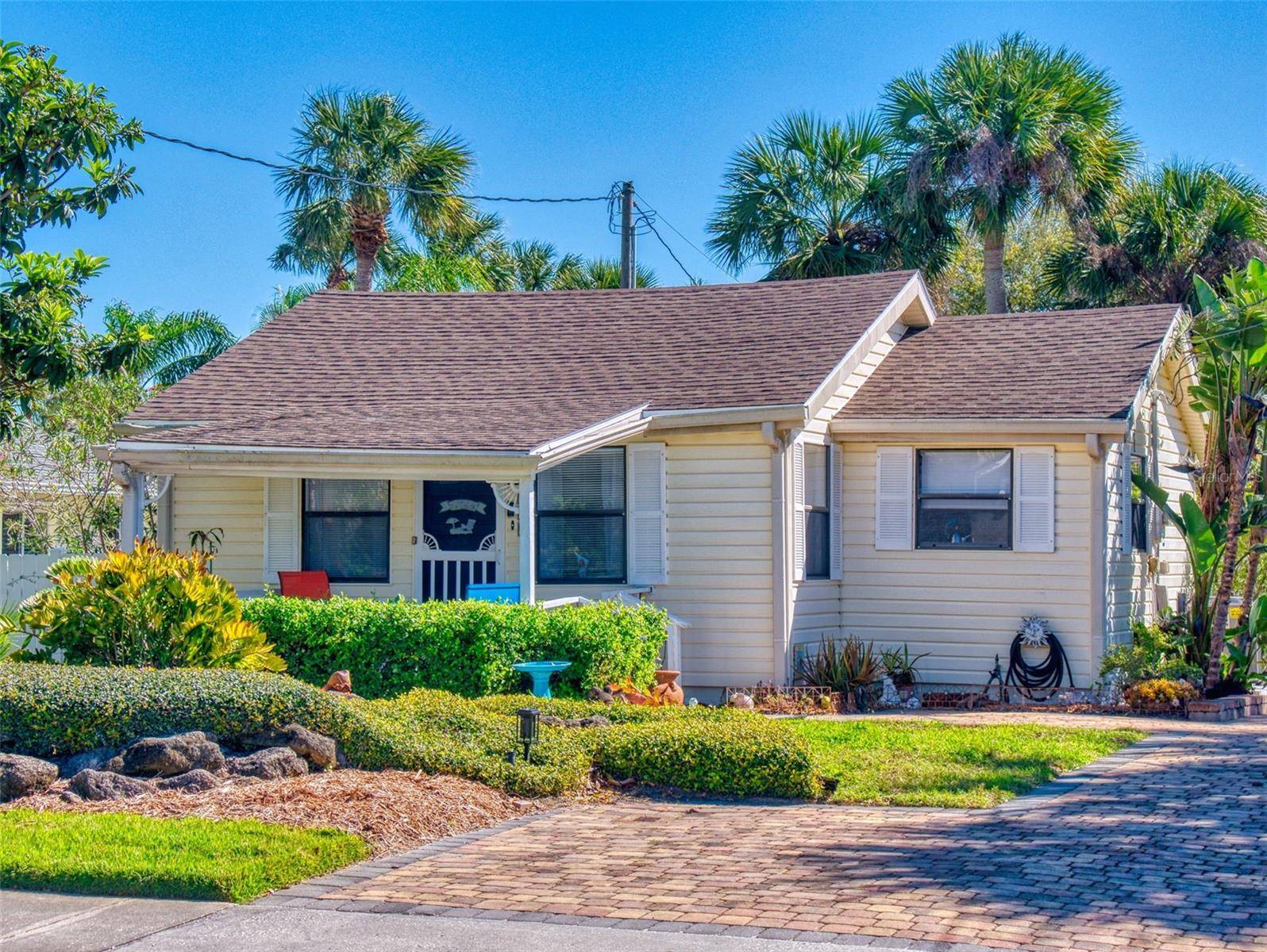 New Smyrna Beach, FL 32169,603 N PENINSULA AVE
