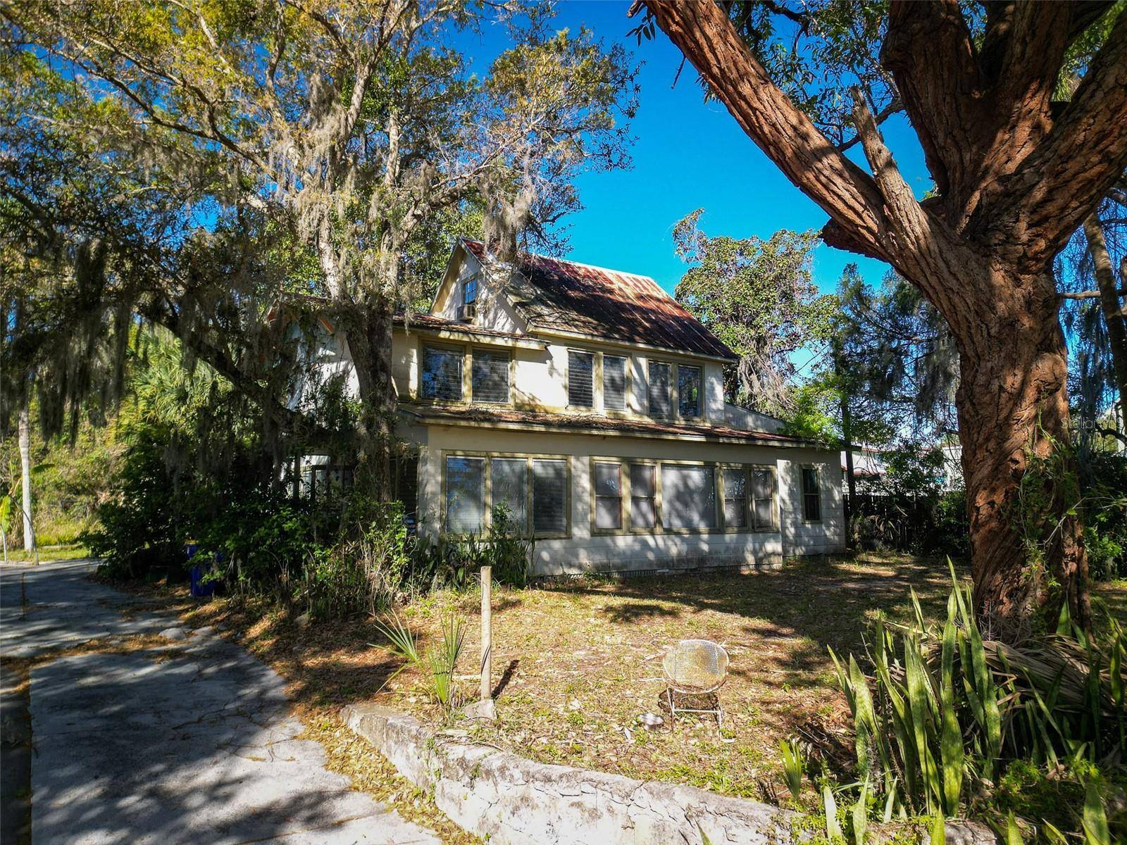 Edgewater, FL 32132,114 N RIVERSIDE DR