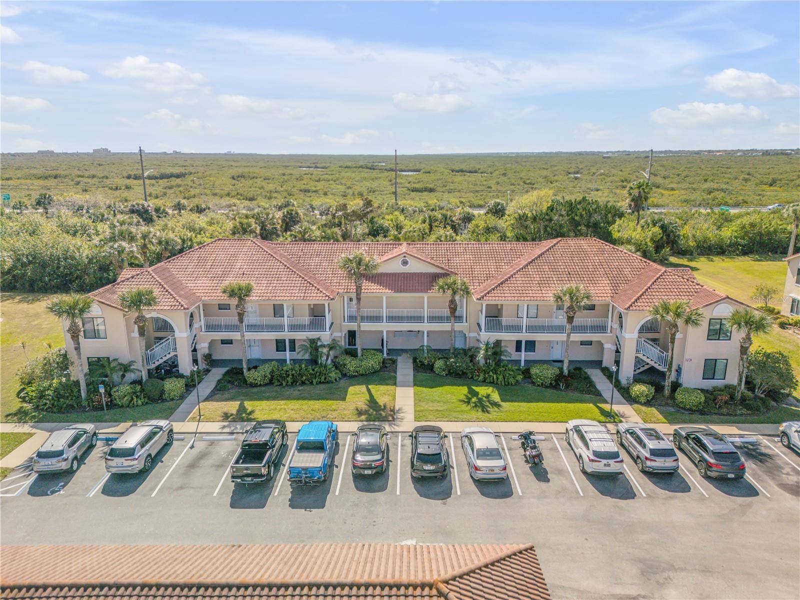 New Smyrna Beach, FL 32169,402 BOUCHELLE DR #206