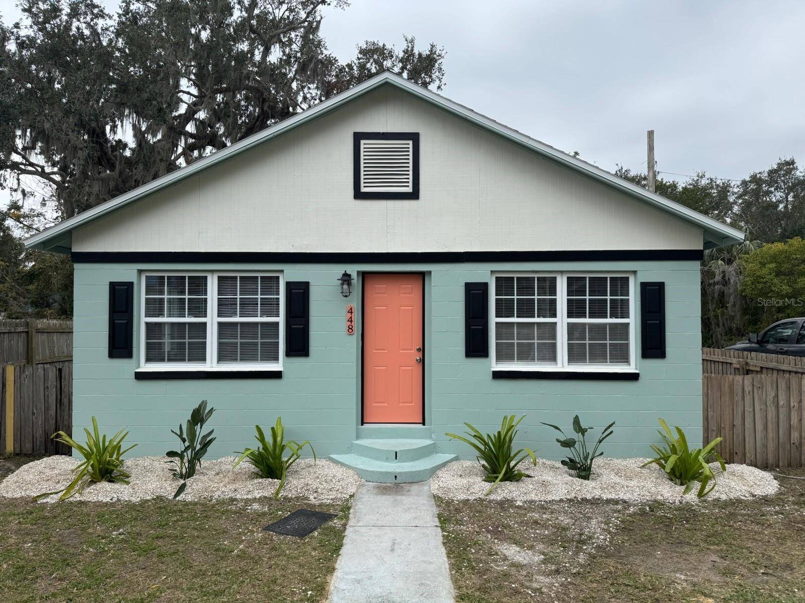 New Smyrna Beach, FL 32168,448 PALM ST