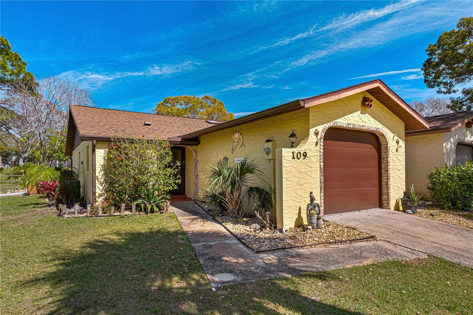 Edgewater, FL 32132,109 SHANGRI LA CIR