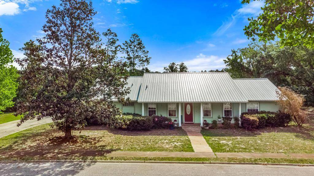 Welaka, FL 32193,229 OAK RIDGE DR
