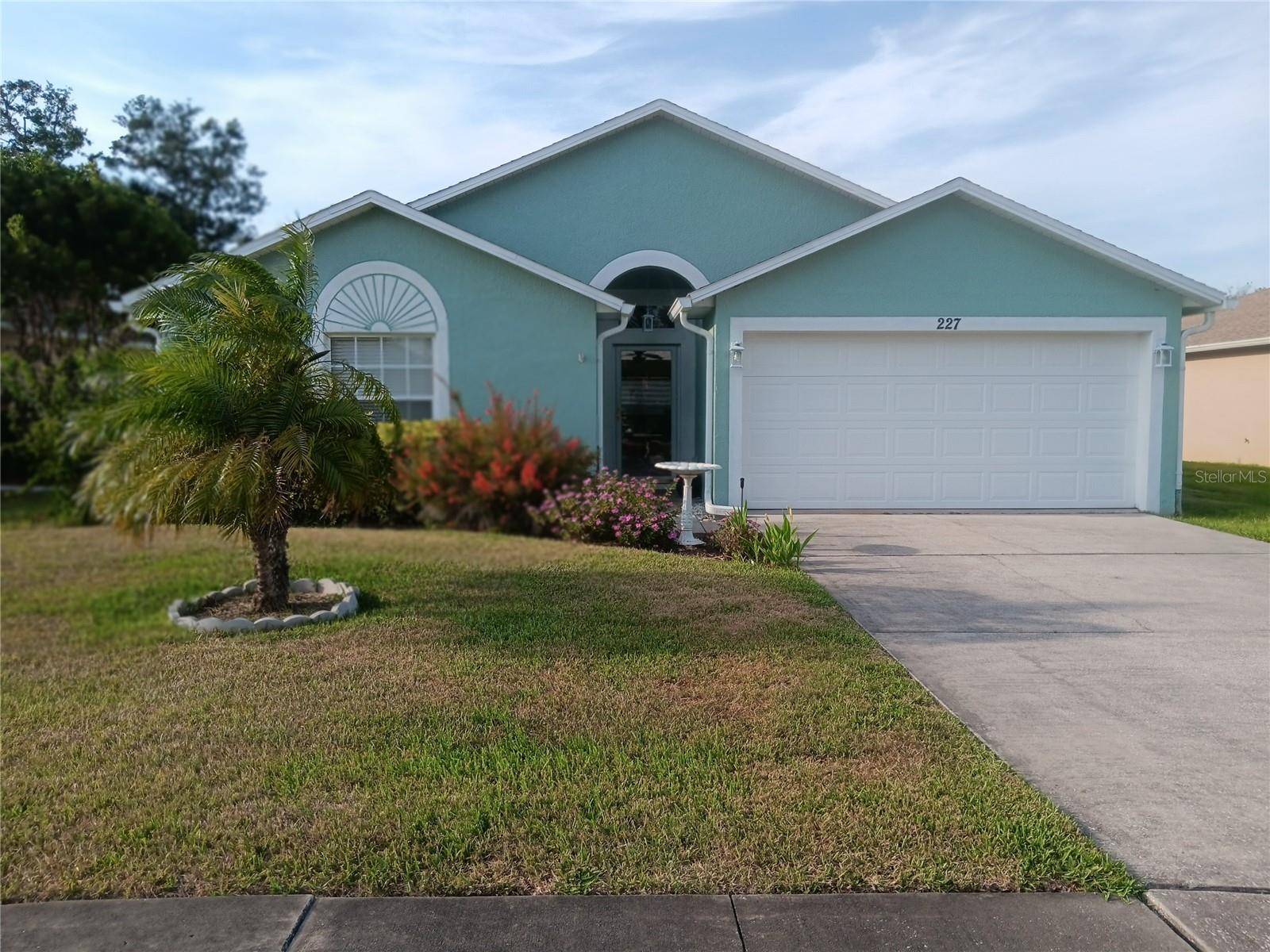 Edgewater, FL 32141,227 TWO OAKS DR