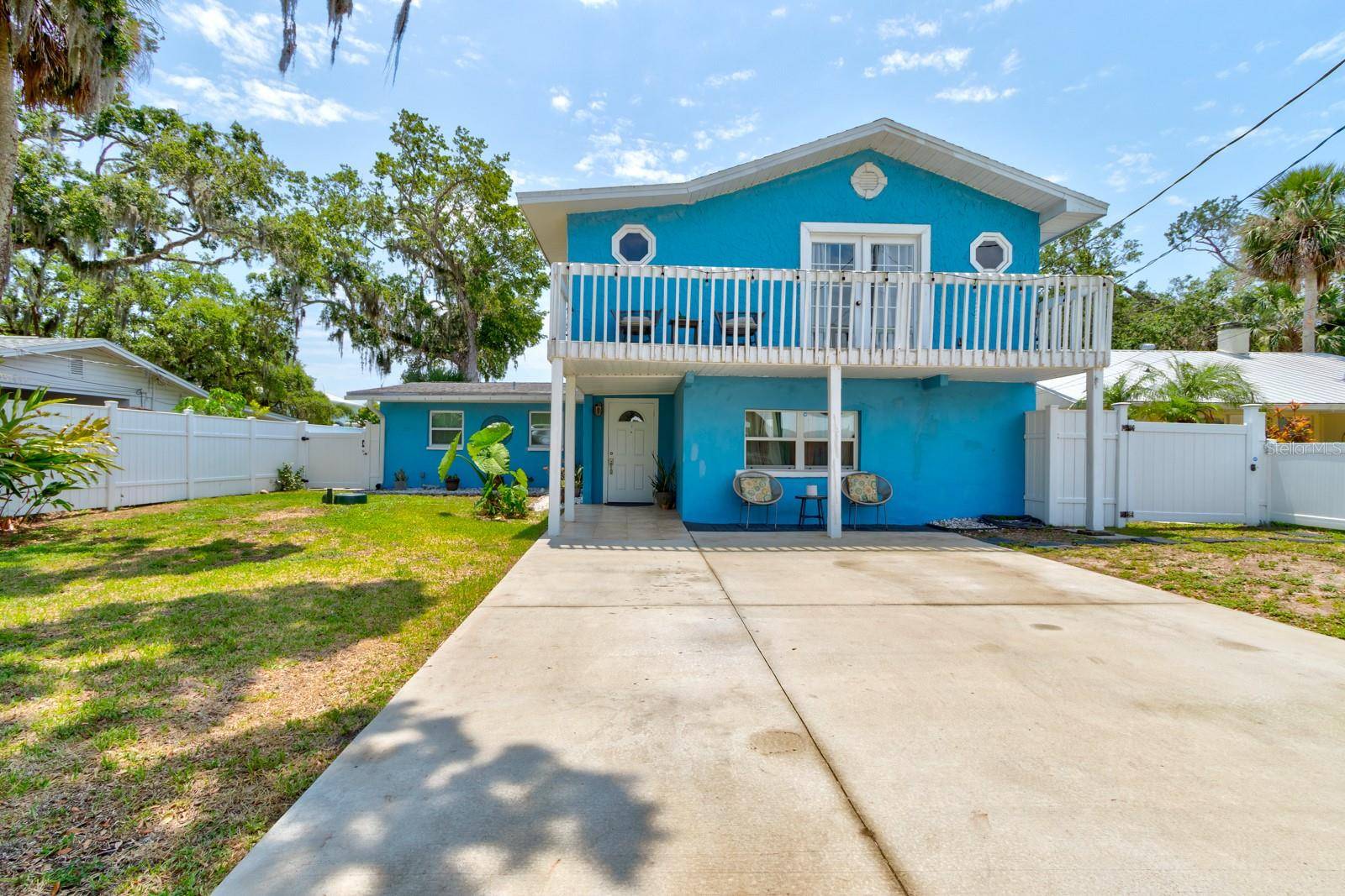 Edgewater, FL 32141,184 AZALEA RD