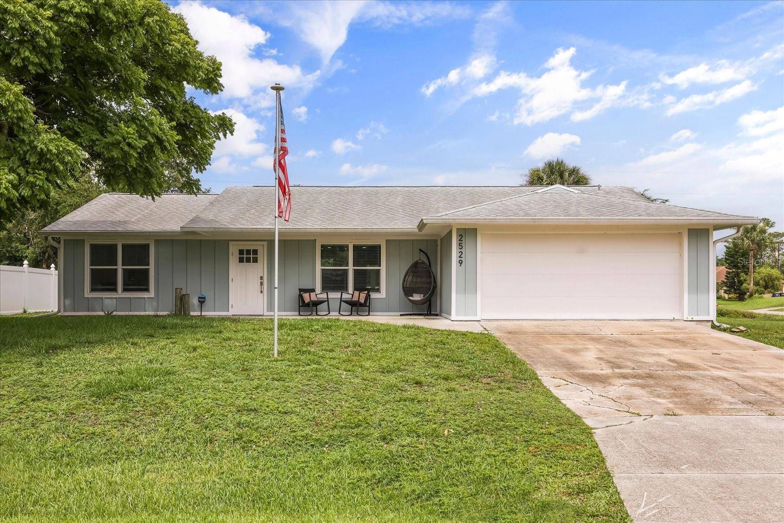 Edgewater, FL 32141,2529 UMBRELLA TREE DR
