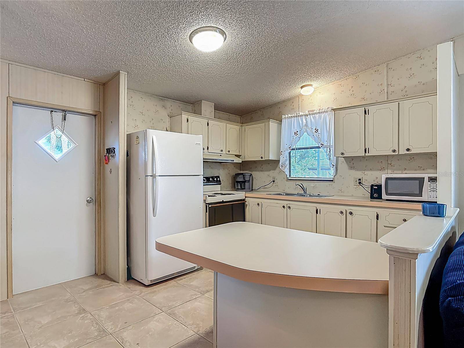 Edgewater, FL 32141,189 LEWIS ST