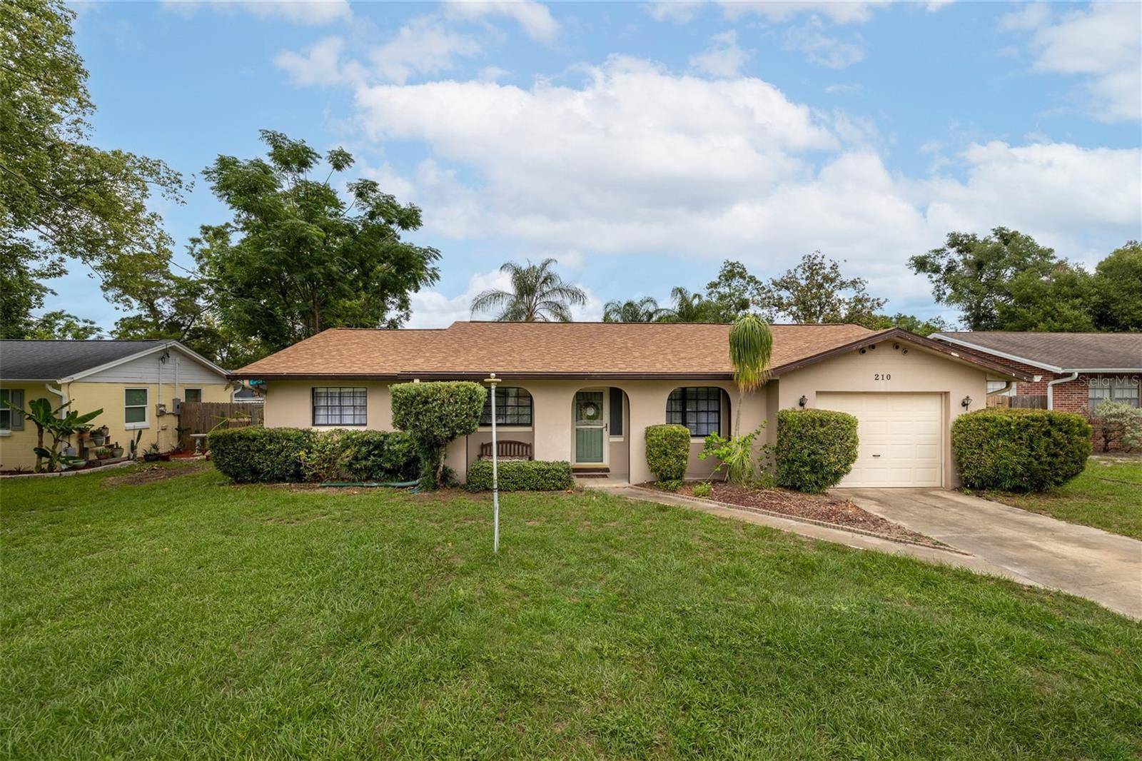 Debary, FL 32713,210 DELESPINE DR