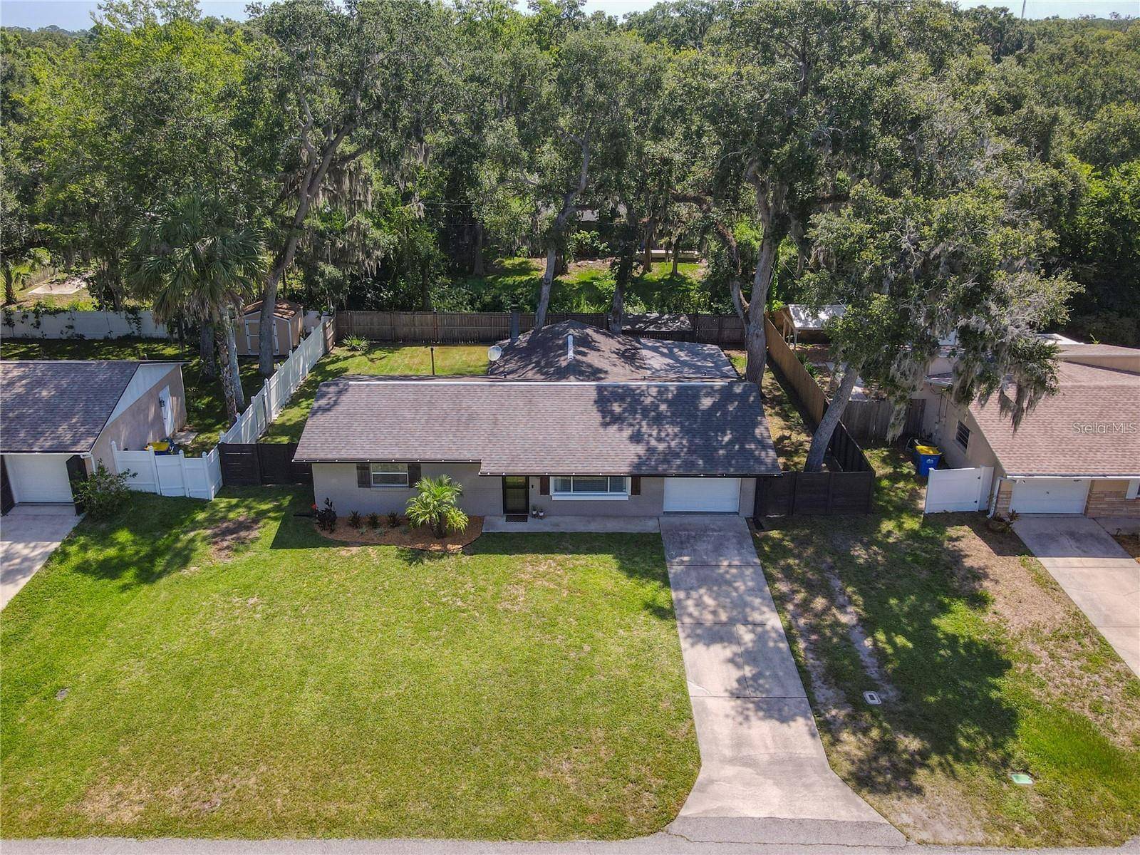 Edgewater, FL 32132,1421 PINE TREE DR