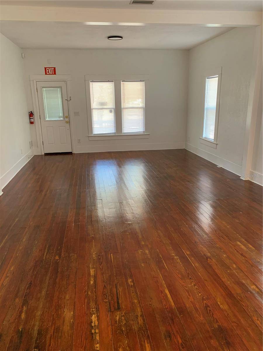 New Smyrna Beach, FL 32168,400 N ORANGE ST
