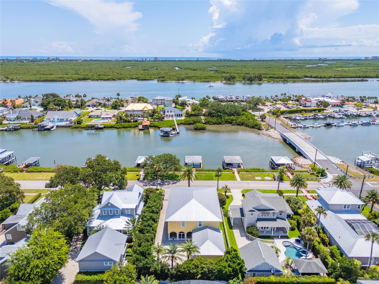 New Smyrna Beach, FL 32168,1212 S RIVERSIDE DR