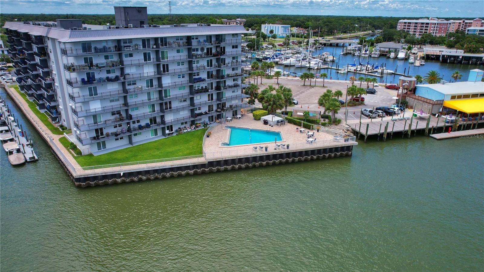 New Smyrna Beach, FL 32168,101 N RIVERSIDE DR #1090