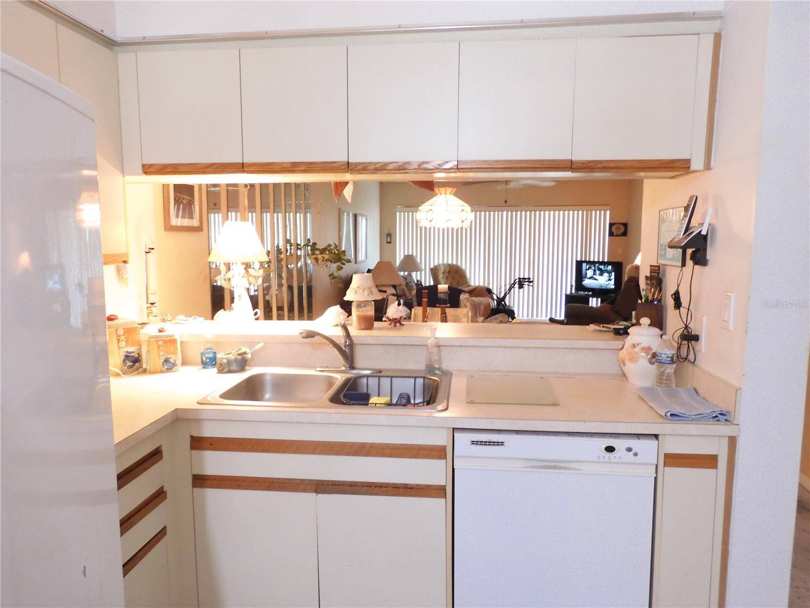 New Smyrna Beach, FL 32169,466 BOUCHELLE DR #204