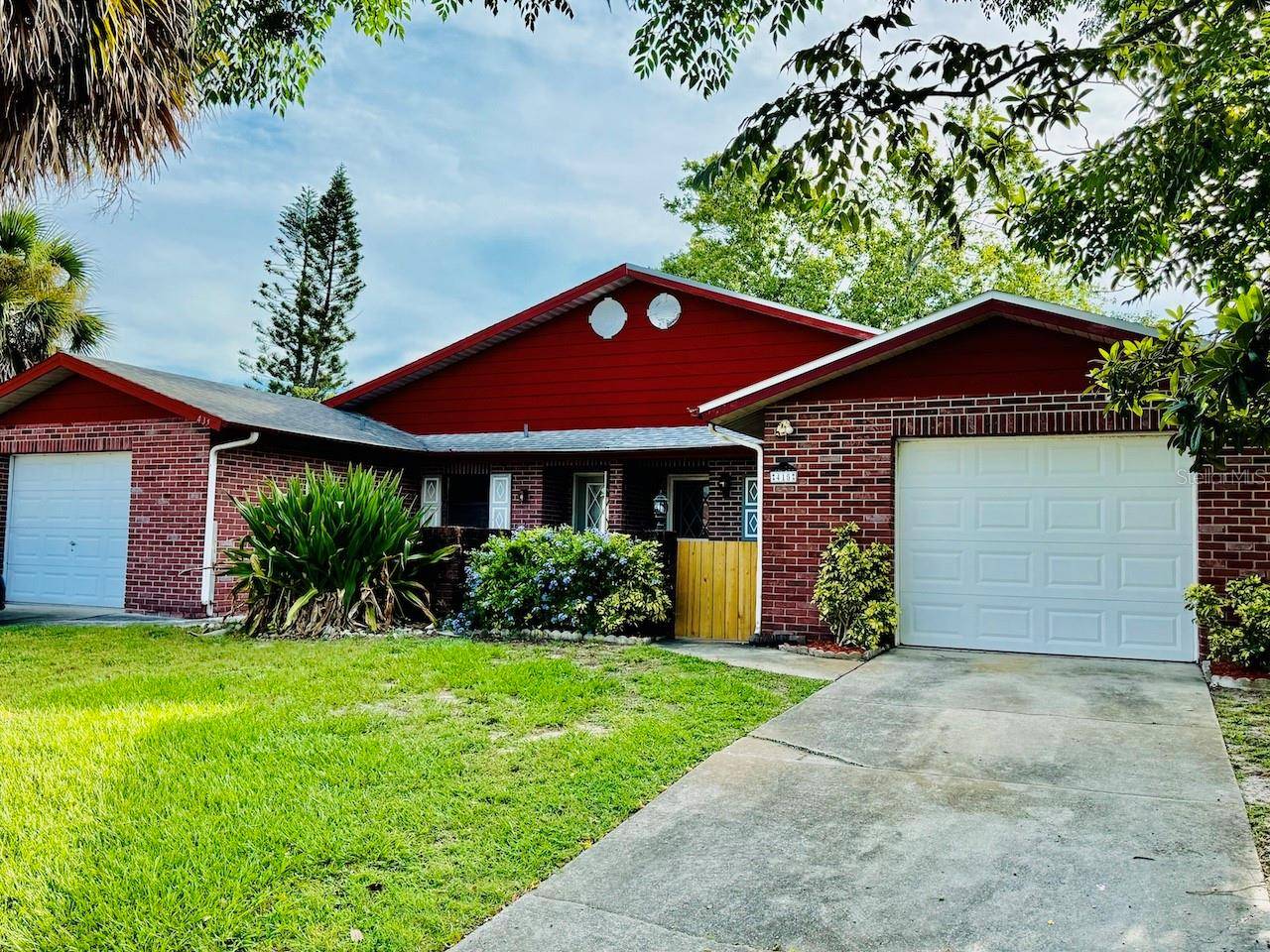 Edgewater, FL 32132,415 SHANGRI LA CIR