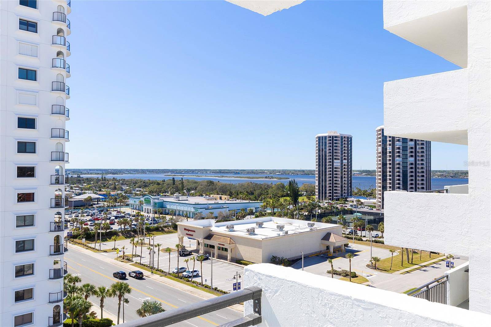 Daytona Beach, FL 32118,2987 S ATLANTIC AVE #J020