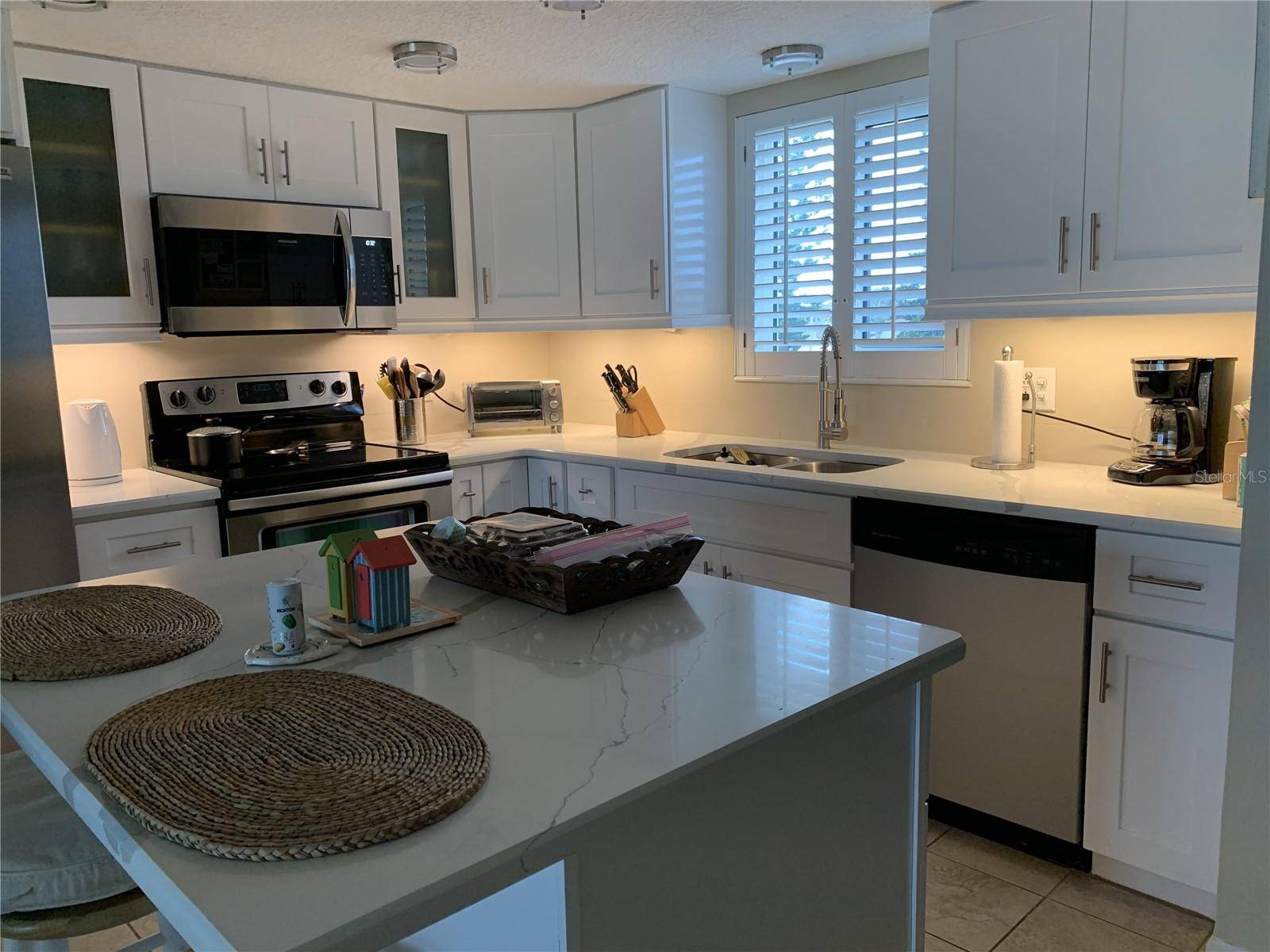 Ormond Beach, FL 32176,815 OCEAN SHORE BLVD #8A