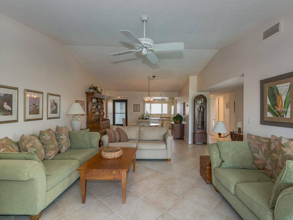 New Smyrna Beach, FL 32169,845 LADYFISH AVE #B304