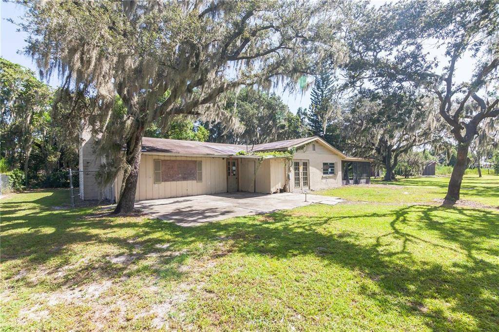 Polk City, FL 33868,732 LAKE AGNES DR