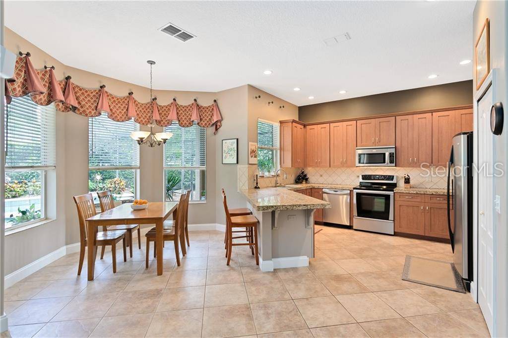 Winter Springs, FL 32708,520 SADDLEWOOD LN