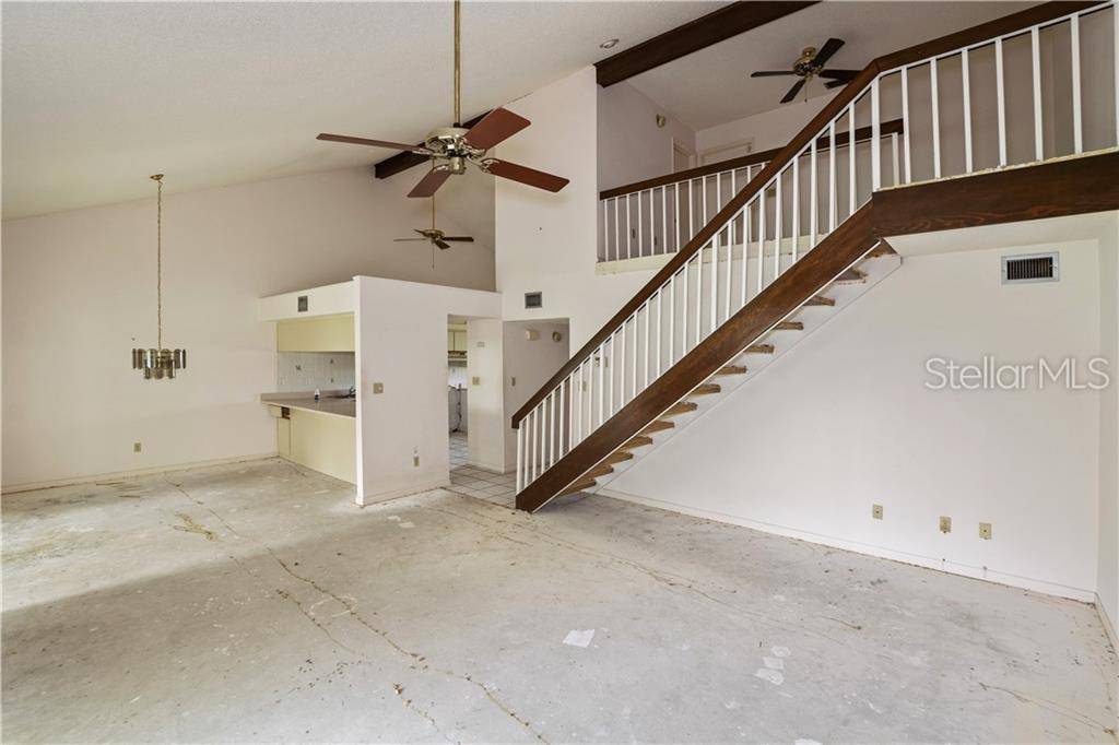 Debary, FL 32713,945 EASTRIDGE DR #7O