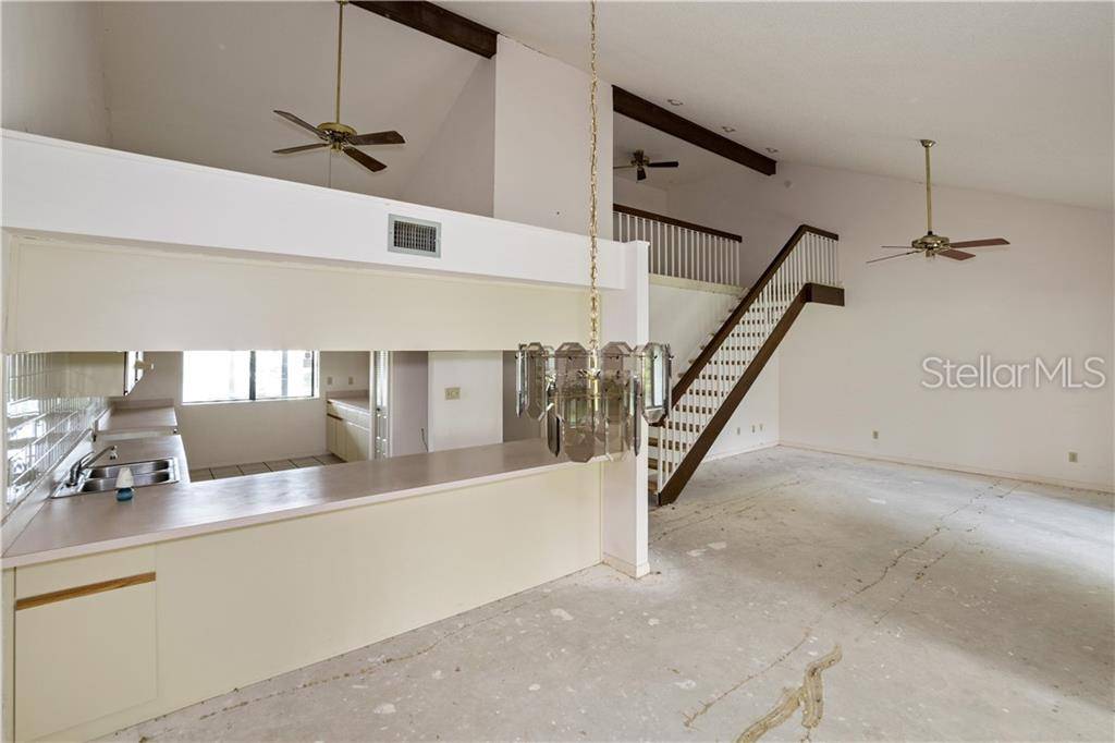 Debary, FL 32713,945 EASTRIDGE DR #7O