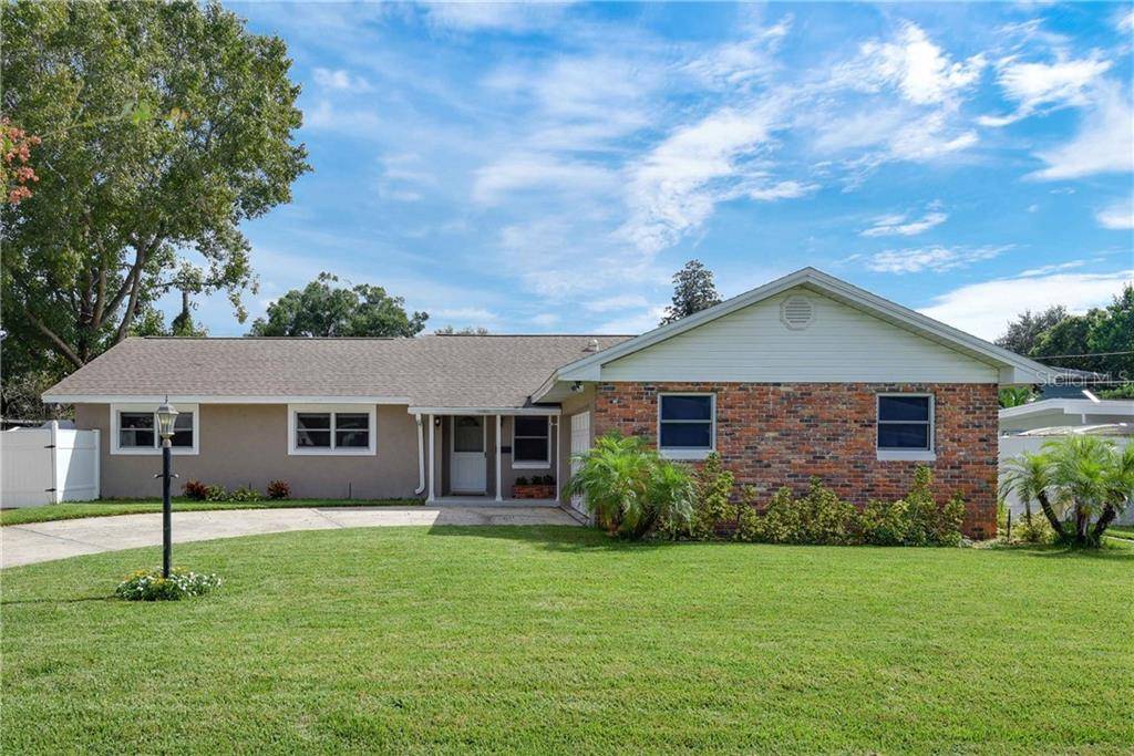 Winter Park, FL 32792,608 DUNRAVEN DR