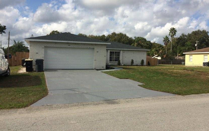 Lakeland, FL 33813,6423 SHADOWBROOK DR E