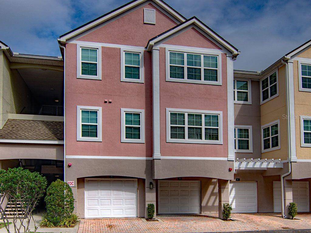 Orlando, FL 32835,6663 QUEENS BOROUGH AVE #303