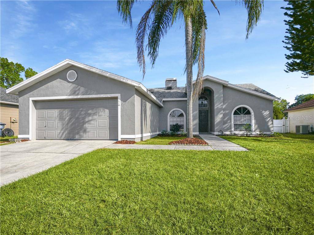 Lakeland, FL 33813,427 EMERALD COVE LOOP