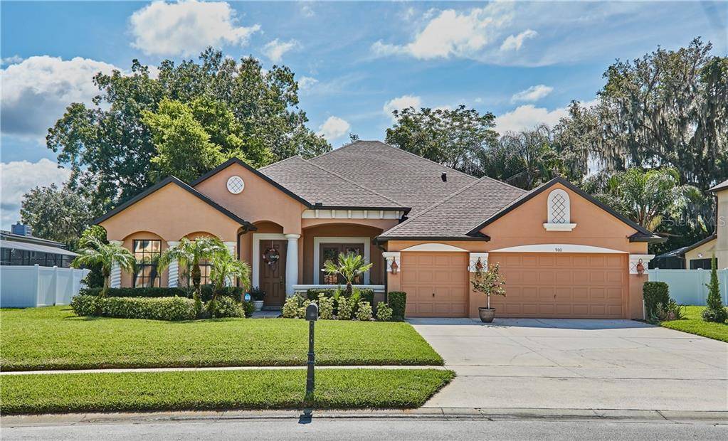 Oviedo, FL 32765,900 COUNTRY CHARM CIR