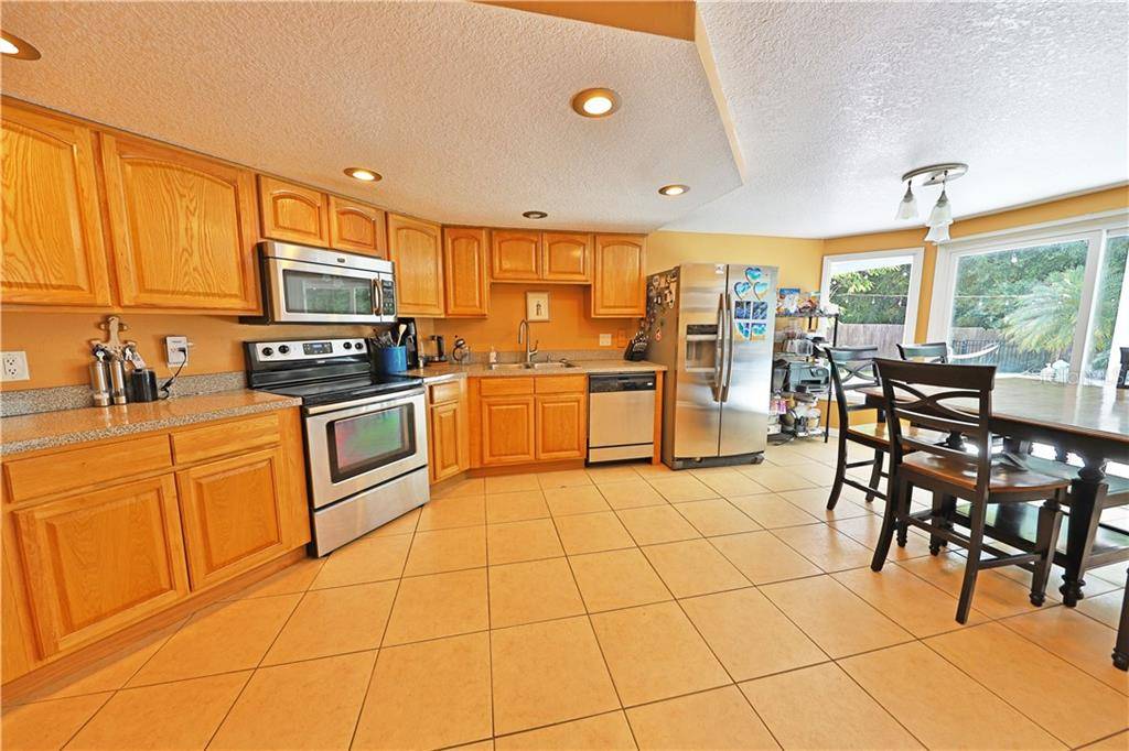 Longwood, FL 32779,1000 SWEETWATER BAY CT