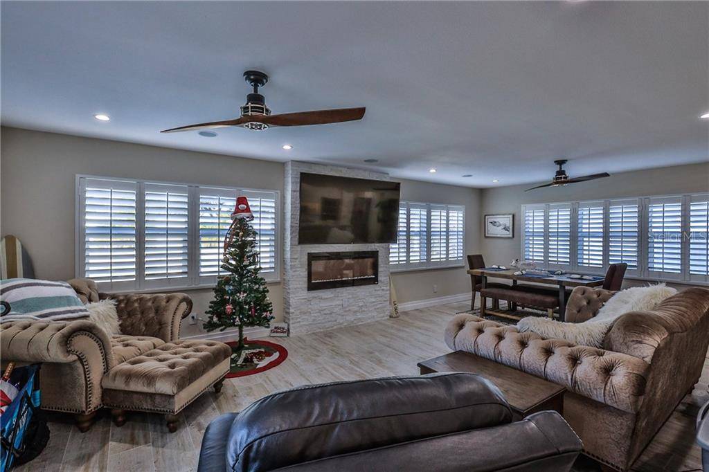 New Smyrna Beach, FL 32169,13 OAK TREE DR