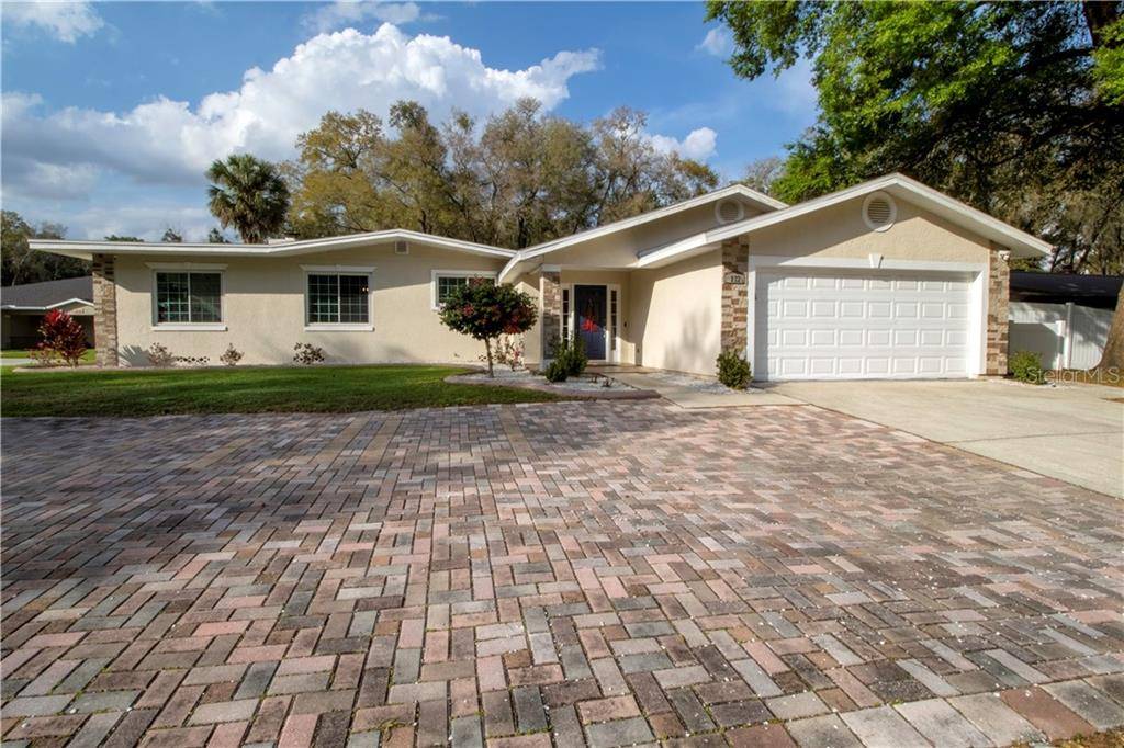 Lake Mary, FL 32746,372 PINE TREE RD