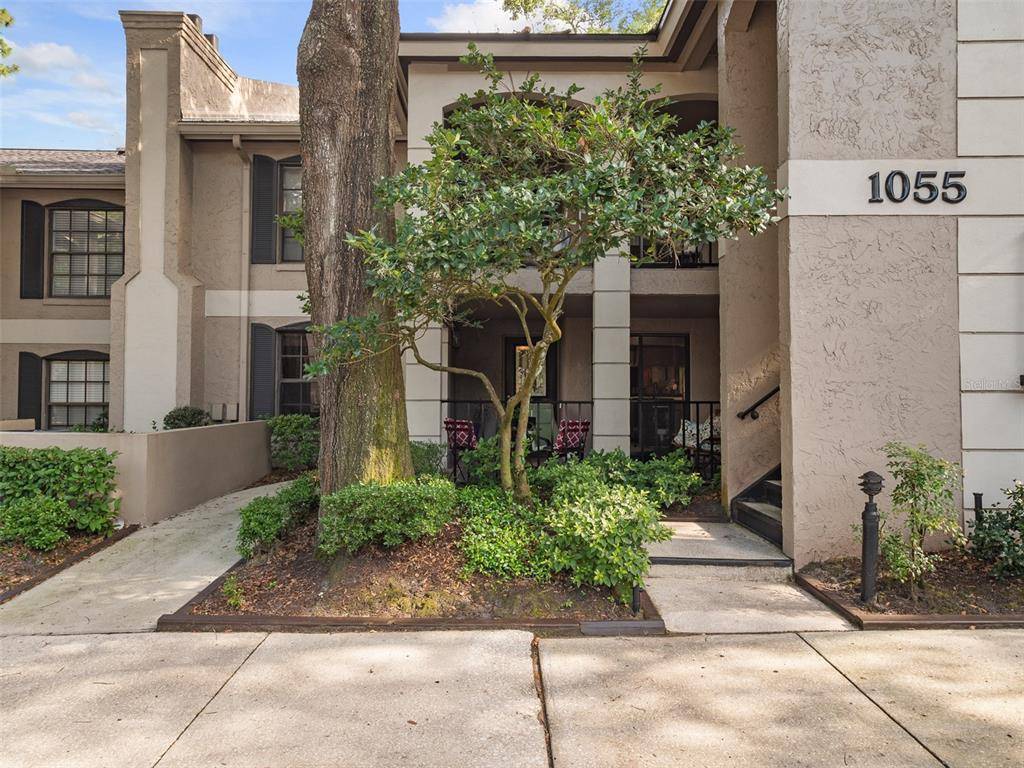 Altamonte Springs, FL 32714,1055 KENSINGTON PARK DR #306