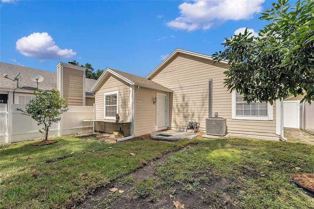 Apopka, FL 32703,2657 ATTLEBORO PL